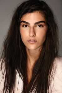 GIOVANA SANTOS 25